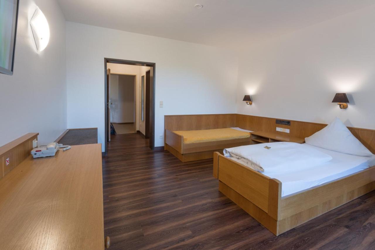Hotel Bartholomaeus Zeitlarn エクステリア 写真