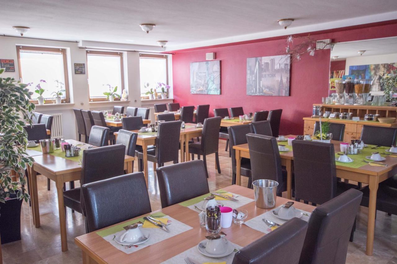Hotel Bartholomaeus Zeitlarn エクステリア 写真