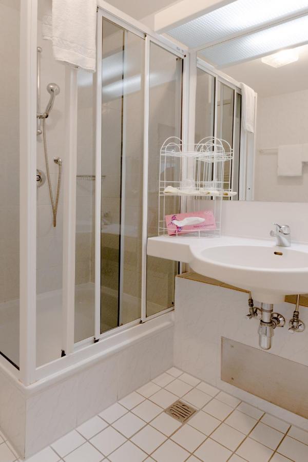 Hotel Bartholomaeus Zeitlarn エクステリア 写真